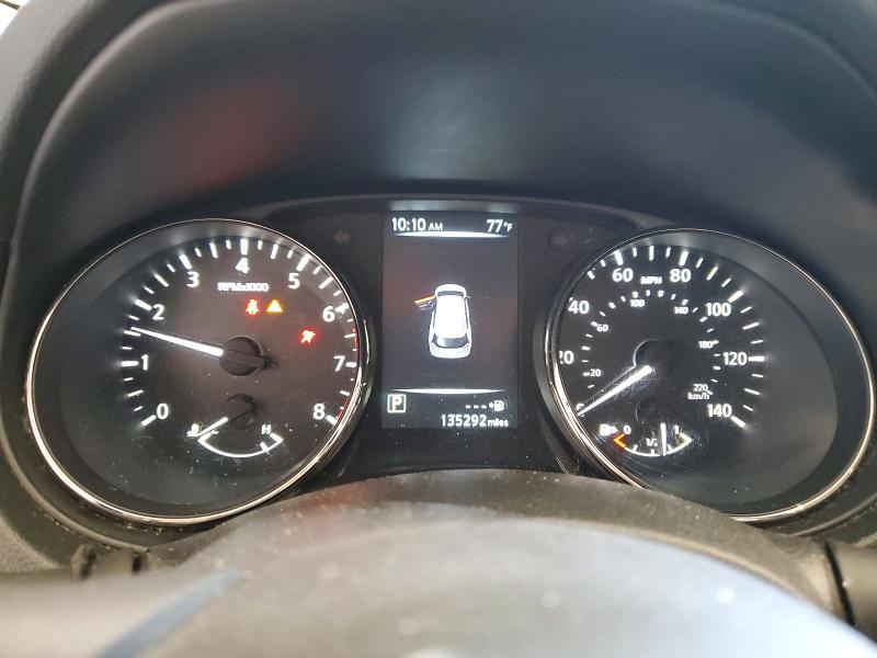 63646896 :رقم المزاد ، JN8AT2MV5HW021811 vin ، 2017 Nissan Rogue مزاد بيع