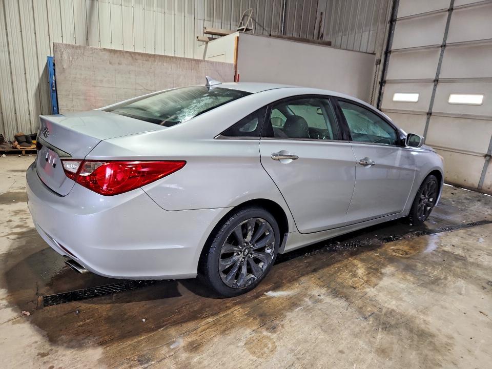 2011 Hyundai Sonata მანქანა იყიდება აუქციონზე, vin: 5NPEC4AC0BH117371, აუქციონის ნომერი: 67057466