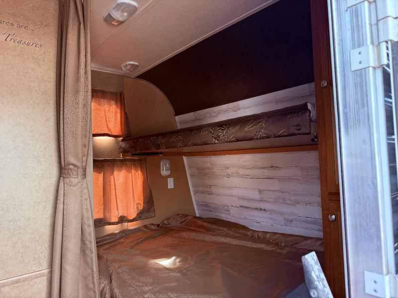 Продаж на аукціоні авто 2013 Jayco Jay Recreational Vehicle (rv), vin: 1UJBJ0BKXD17P0310, номер лоту: 63236156