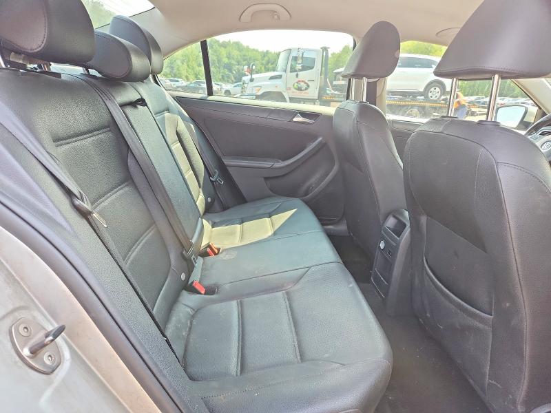 64699666 :رقم المزاد ، 3VWDZ7AJ1BM346692 vin ، 2011 Volkswagen Jetta مزاد بيع