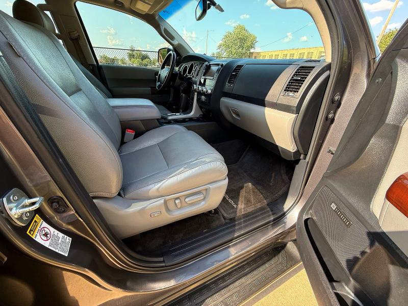 Продаж на аукціоні авто 2012 Toyota Sequoia, vin: 5TDDW5G11CS071124, номер лоту: 61452816