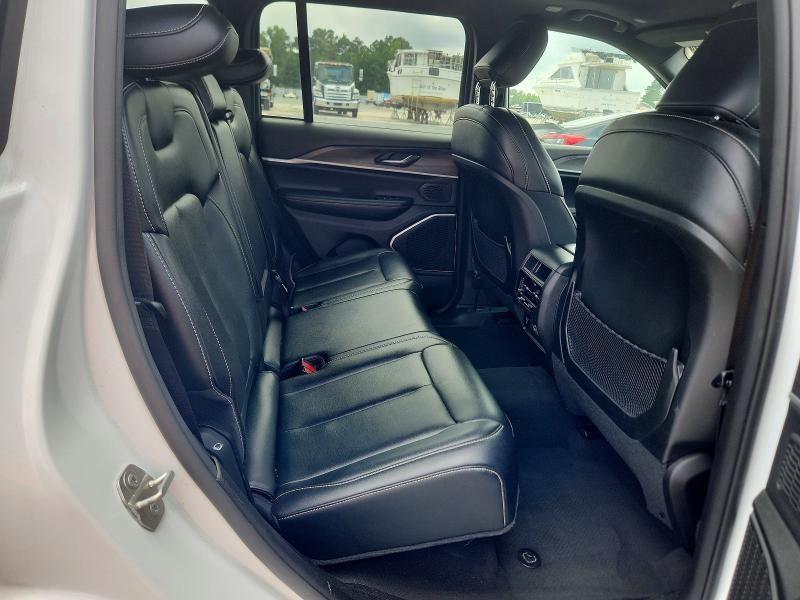 Продажа на аукционе авто 2024 Jeep Grand Cherokee, vin: 1C4RJYB63R8516016, номер лота: 63651266