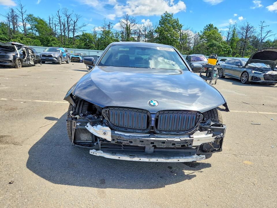 66605906 :رقم المزاد ، WBAJB1C57JB085188 vin ، 2018 Bmw 530xe مزاد بيع