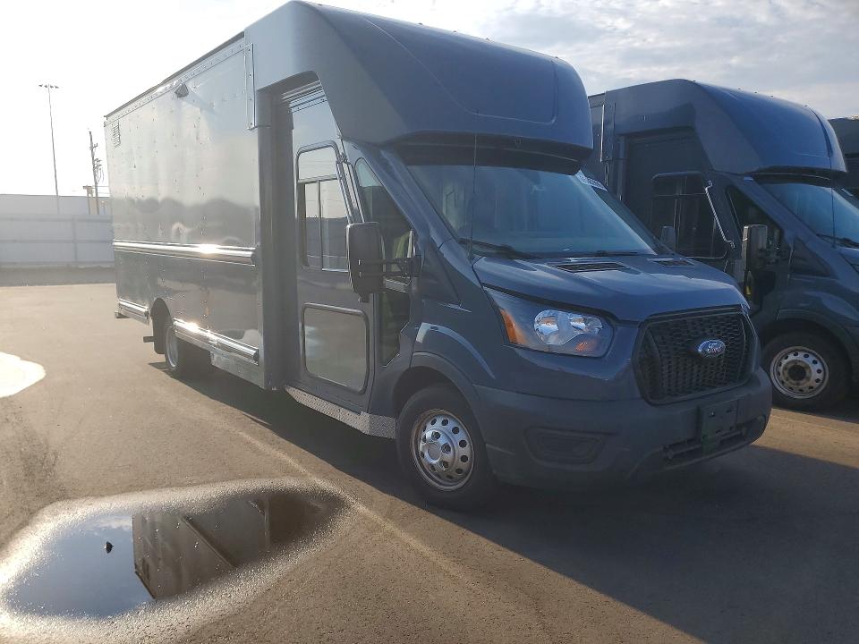 65062896 :رقم المزاد ، 1FDDF6P82MKA41251 vin ، 2021 Ford Transit مزاد بيع
