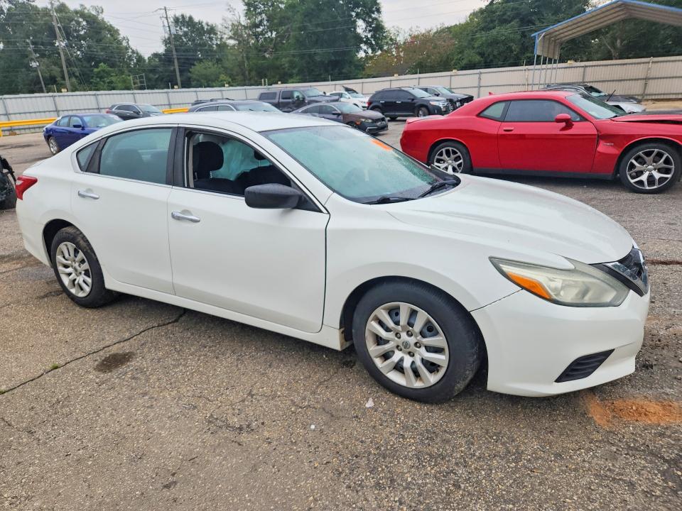 Продаж на аукціоні авто 2016 Nissan Altima, vin: 1N4AL3APXGC146509, номер лоту: 66890926