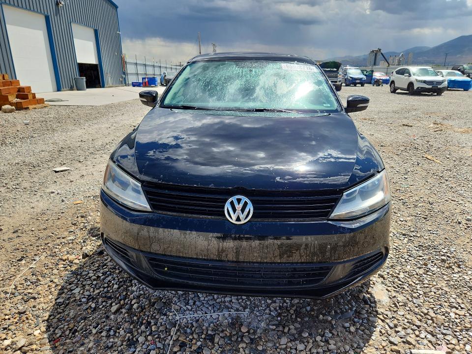 65928716 :رقم المزاد ، 3VWDZ7AJ6BM358398 vin ، 2011 Volkswagen Jetta مزاد بيع