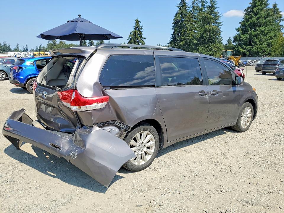 Aukcja sprzedaży 2013 Toyota Sienna, vin: 5TDDK3DC0DS050661, numer aukcji: 61907886