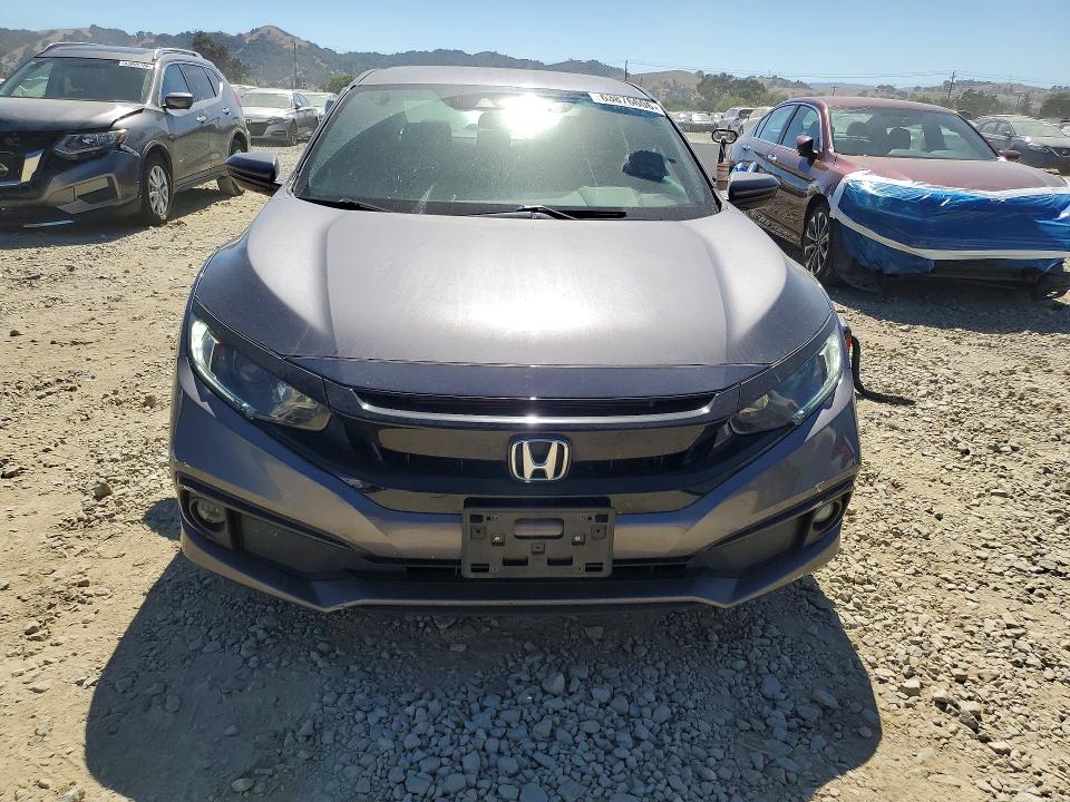 63876606 :رقم المزاد ، 19XFC2F88LE206429 vin ، 2020 Honda Civic مزاد بيع