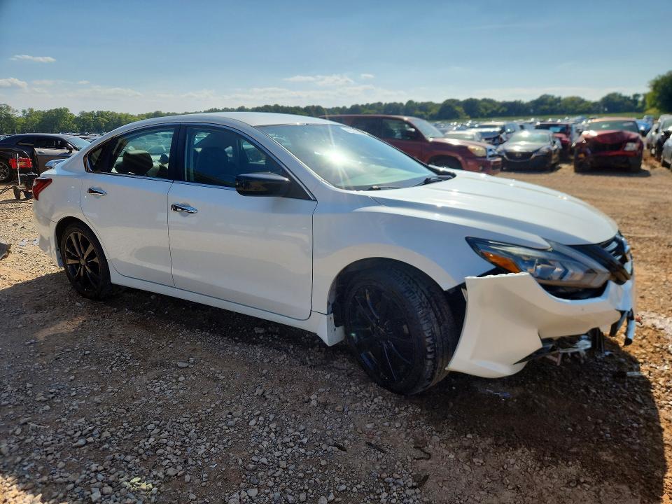 65551196 :رقم المزاد ، 1N4AL3AP3JC480047 vin ، 2018 Nissan Altima مزاد بيع