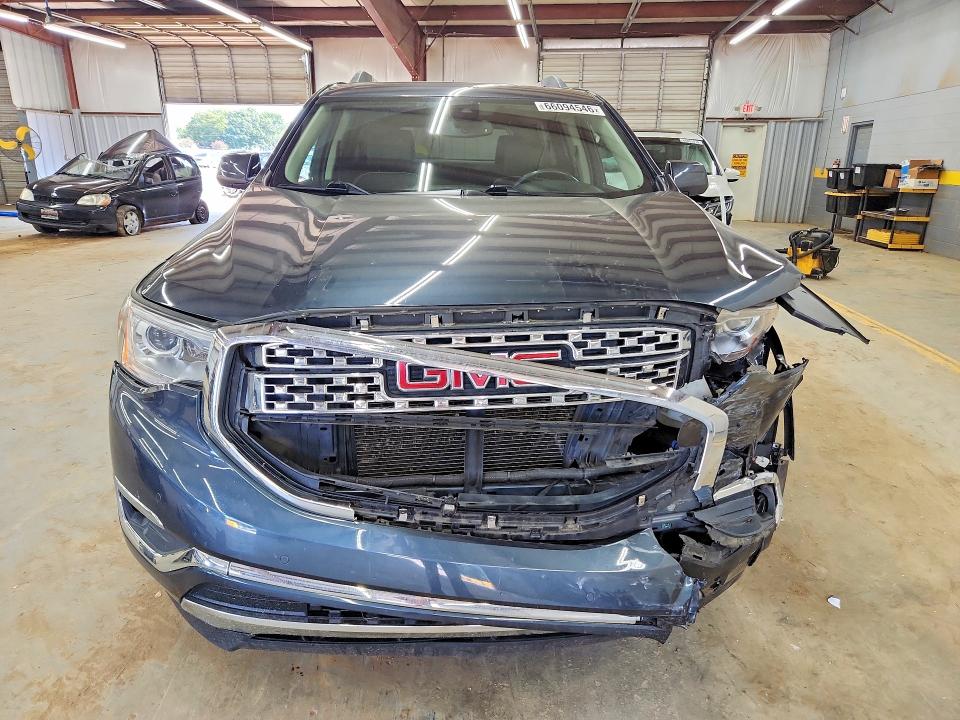 66094546 :رقم المزاد ، 1GKKNXLS1KZ242055 vin ، 2019 Gmc Acadia مزاد بيع