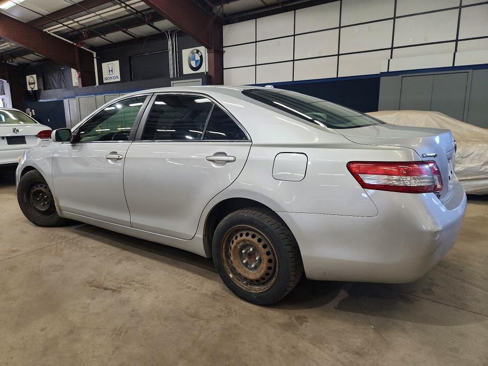 2010 Toyota Camry მანქანა იყიდება აუქციონზე, vin: 4T1BF3EK1AU031072, აუქციონის ნომერი: 64254576