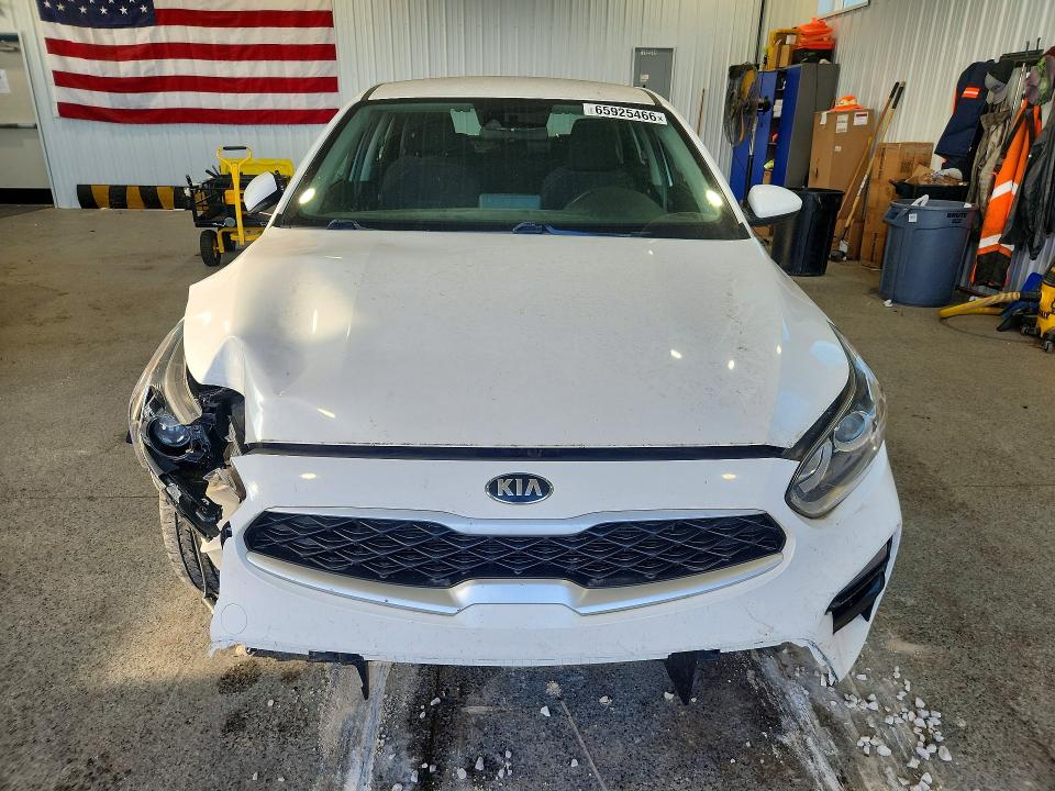 2021 Kia Forte მანქანა იყიდება აუქციონზე, vin: 3KPF24AD4ME395231, აუქციონის ნომერი: 65925466