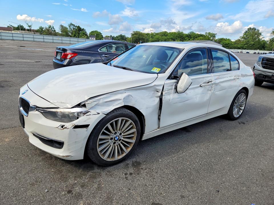 2013 Bmw 328 მანქანა იყიდება აუქციონზე, vin: WBA3B5C5XDF596780, აუქციონის ნომერი: 62634356