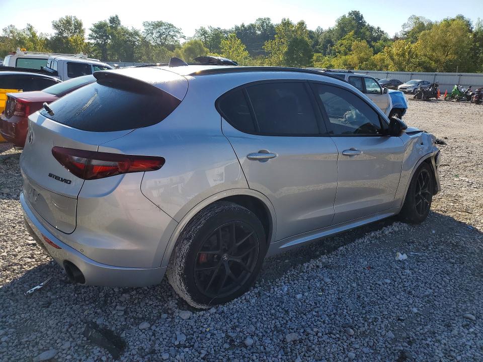 65940566 :رقم المزاد ، ZASPAKAN1L7C75557 vin ، 2020 Alfa Romeo Stelvio مزاد بيع