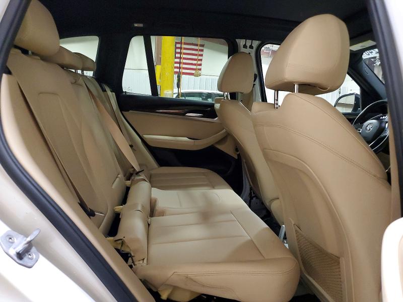 63367246 :رقم المزاد ، 5UXTR9C50JLC81801 vin ، 2018 Bmw X3 مزاد بيع