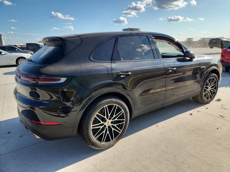 Aukcja sprzedaży 2024 Porsche Cayenne, vin: WP1AE2AY4RDA29933, numer aukcji: 64556806