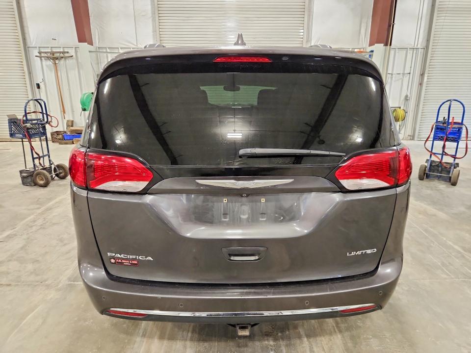 63127236 :رقم المزاد ، 2C4RC1GG9HR751686 vin ، 2017 Chrysler Pacifica مزاد بيع