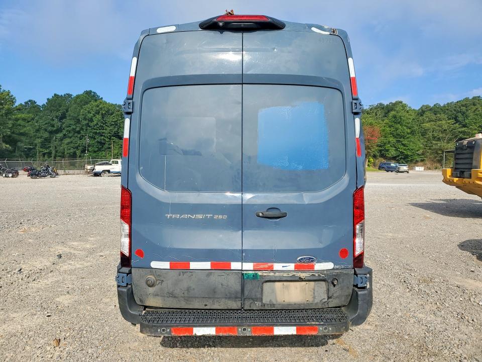 2020 Ford Transit მანქანა იყიდება აუქციონზე, vin: 1FTBR3X8XLKB27391, აუქციონის ნომერი: 62649896