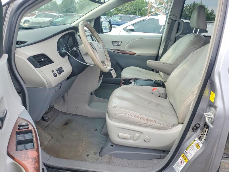 2011 Toyota Sienna მანქანა იყიდება აუქციონზე, vin: 5TDYK3DC6BS039551, აუქციონის ნომერი: 64137136