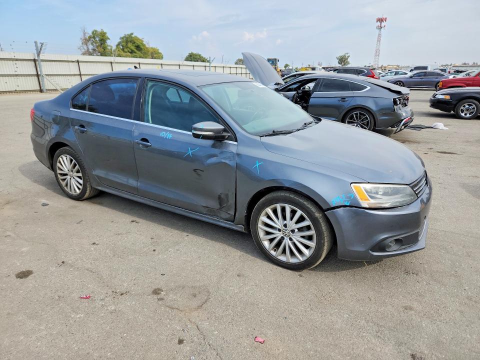 Продажа на аукционе авто 2013 Volkswagen Jetta, vin: 3VWLL7AJ1DM405286, номер лота: 61449366