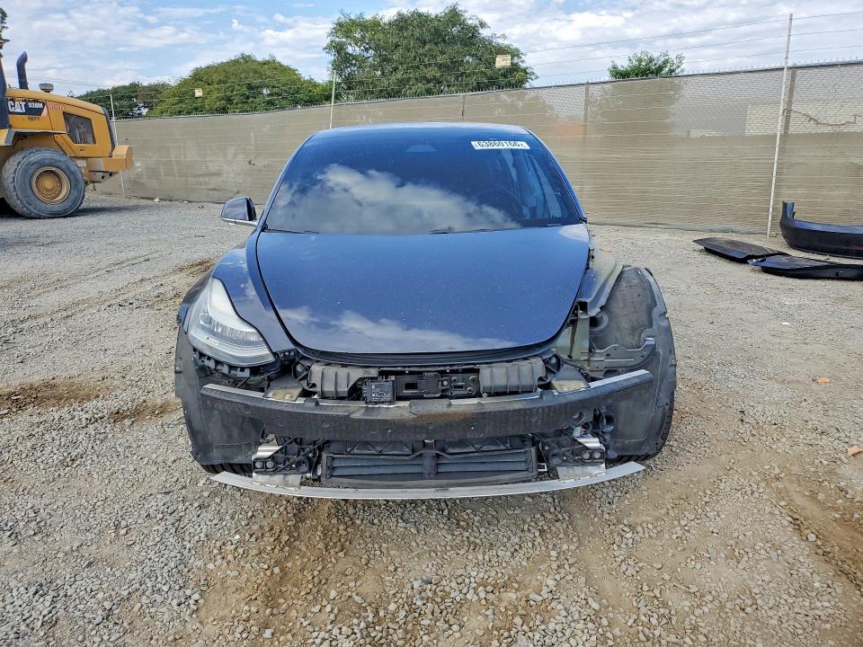 63860166 :رقم المزاد ، 5YJ3E1EA1KF396336 vin ، 2019 Tesla Model 3 مزاد بيع