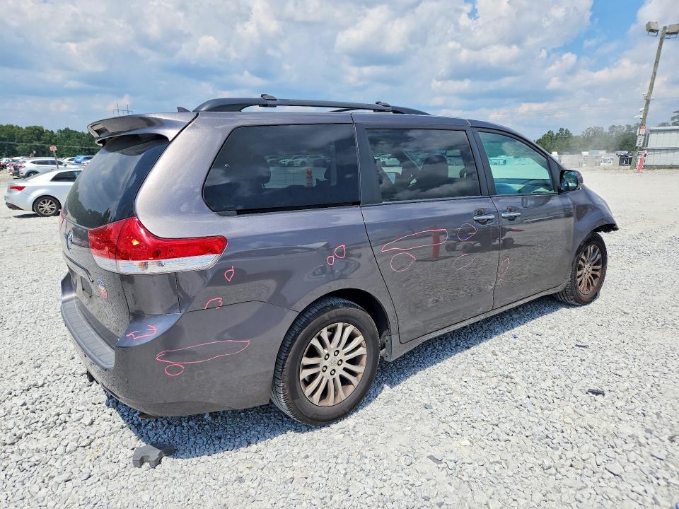 Продажа на аукционе авто 2014 Toyota Sienna, vin: 5TDYK3DC2ES437733, номер лота: 66709316