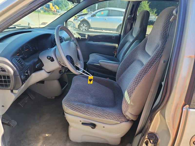 2000 Dodge Grand Caravan მანქანა იყიდება აუქციონზე, vin: 1B4GP44G7YB766796, აუქციონის ნომერი: 63672696