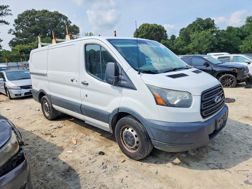 68655346 :رقم المزاد ، 1FTNE1YM5FKA81207 vin ، 2015 Ford Transit مزاد بيع