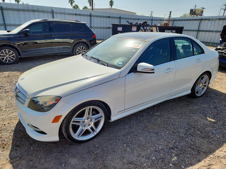 2011 Mercedes-benz C მანქანა იყიდება აუქციონზე, vin: WDDGF5EB1BA470397, აუქციონის ნომერი: 66321836