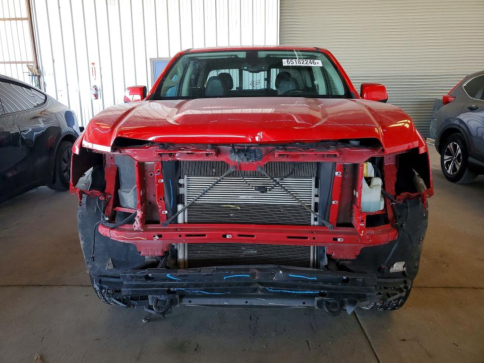 65182246 :رقم المزاد ، 1GTG5BE32F1252401 vin ، 2015 Gmc Canyon مزاد بيع