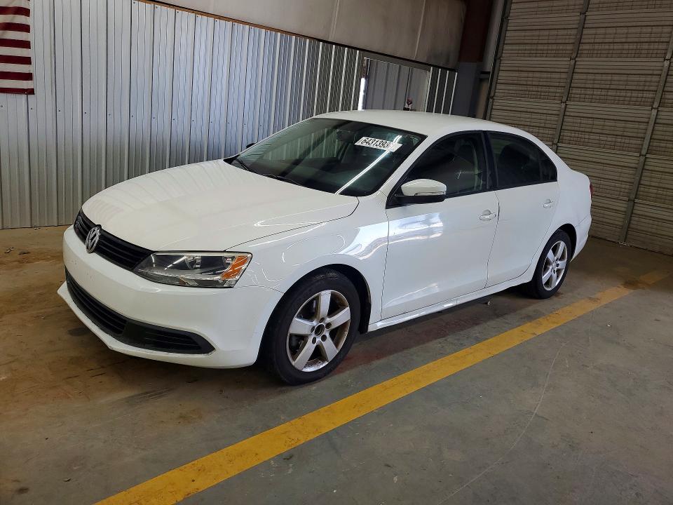64313936 :رقم المزاد ، 3VWD17AJ6EM301629 vin ، 2014 Volkswagen Jetta مزاد بيع
