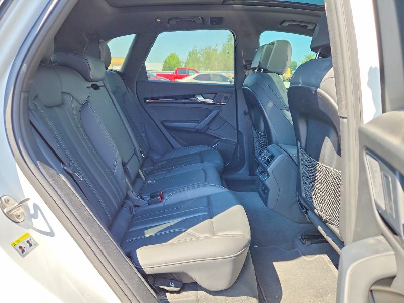 63549886 :رقم المزاد ، WA1EAAFY8N2063598 vin ، 2022 Audi Q5 مزاد بيع