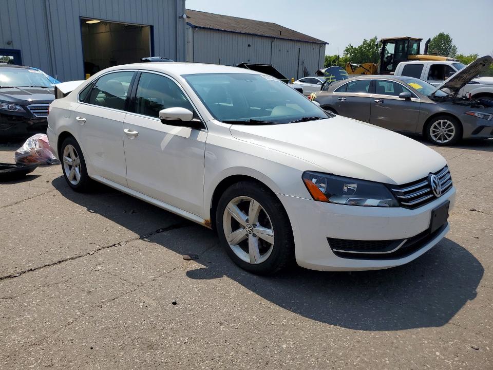 Продажа на аукционе авто 2014 Volkswagen Passat, vin: 1VWBT7A38EC040265, номер лота: 63879656