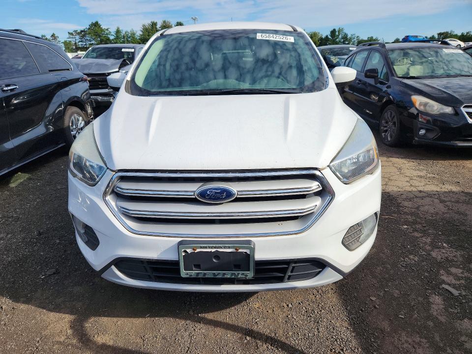 65842526 :رقم المزاد ، 1FMCU9GD5HUB72040 vin ، 2017 Ford Escape مزاد بيع