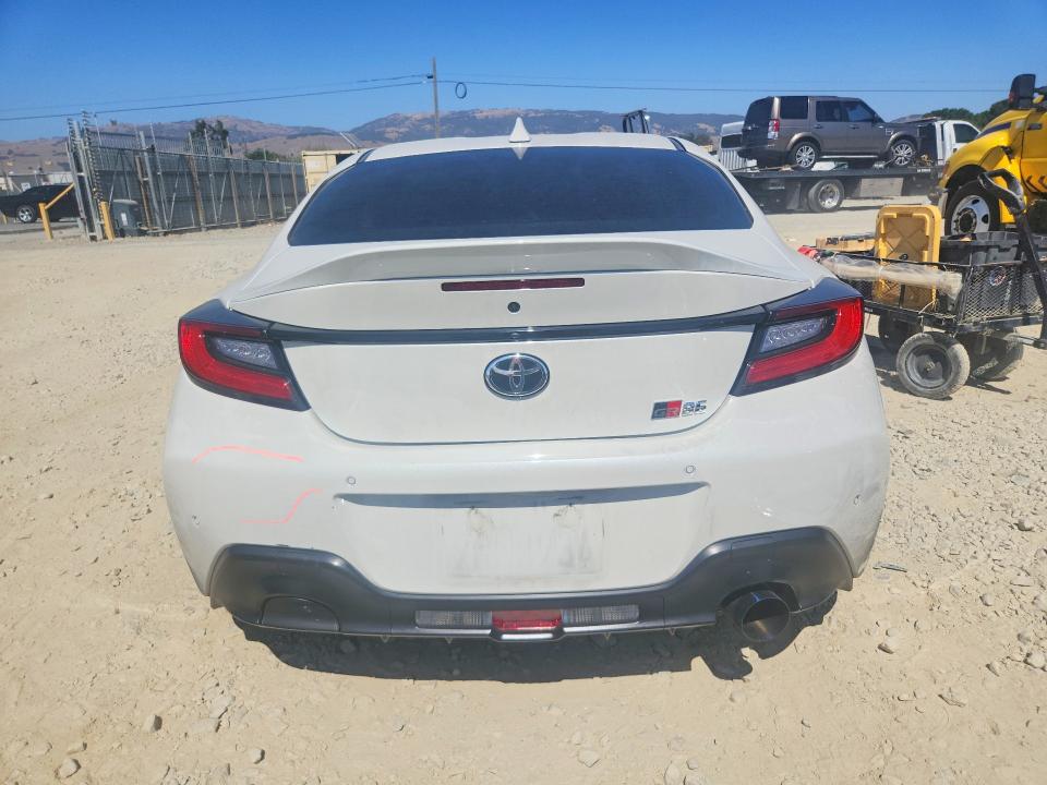 64402176 :رقم المزاد ، JF1ZNBF17N8756539 vin ، 2022 Toyota Gr 86 مزاد بيع