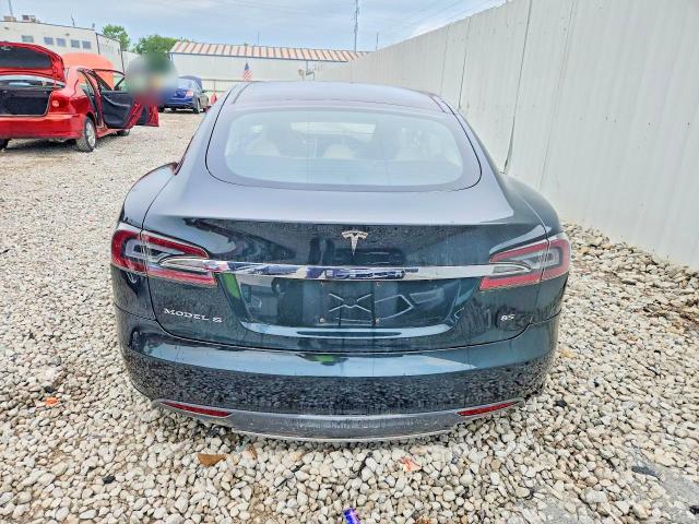 63661836 :رقم المزاد ، 5YJSA1CN2DFP05490 vin ، 2013 Tesla Model S مزاد بيع