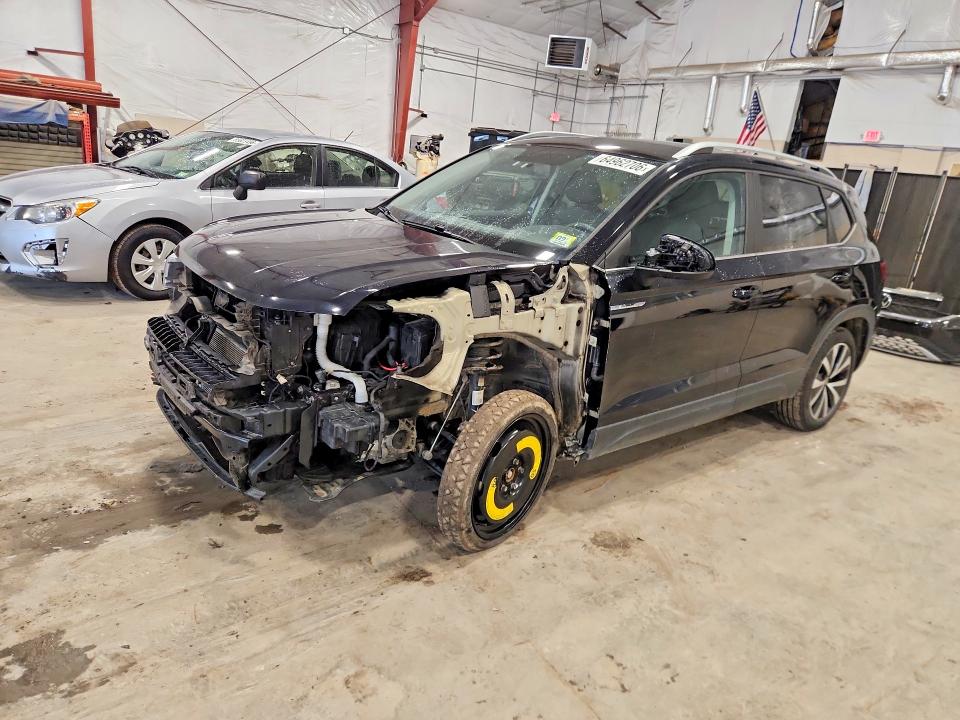 64962706 :رقم المزاد ، 3VVWX7B24NM046157 vin ، 2022 Volkswagen Taos مزاد بيع