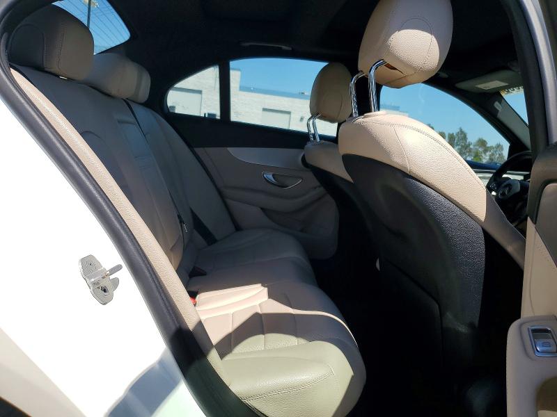 63622966 :رقم المزاد ، 55SWF4JB6FU061877 vin ، 2015 Mercedes-benz C مزاد بيع