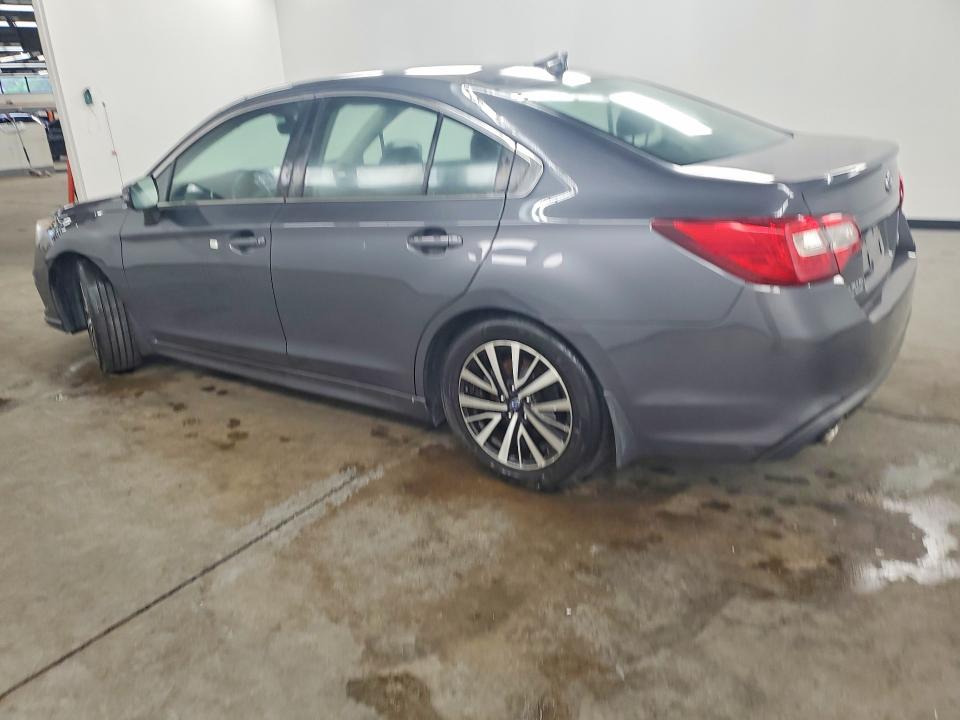 61899656 :رقم المزاد ، 4S3BNAF6XK3027770 vin ، 2019 Subaru Legacy مزاد بيع