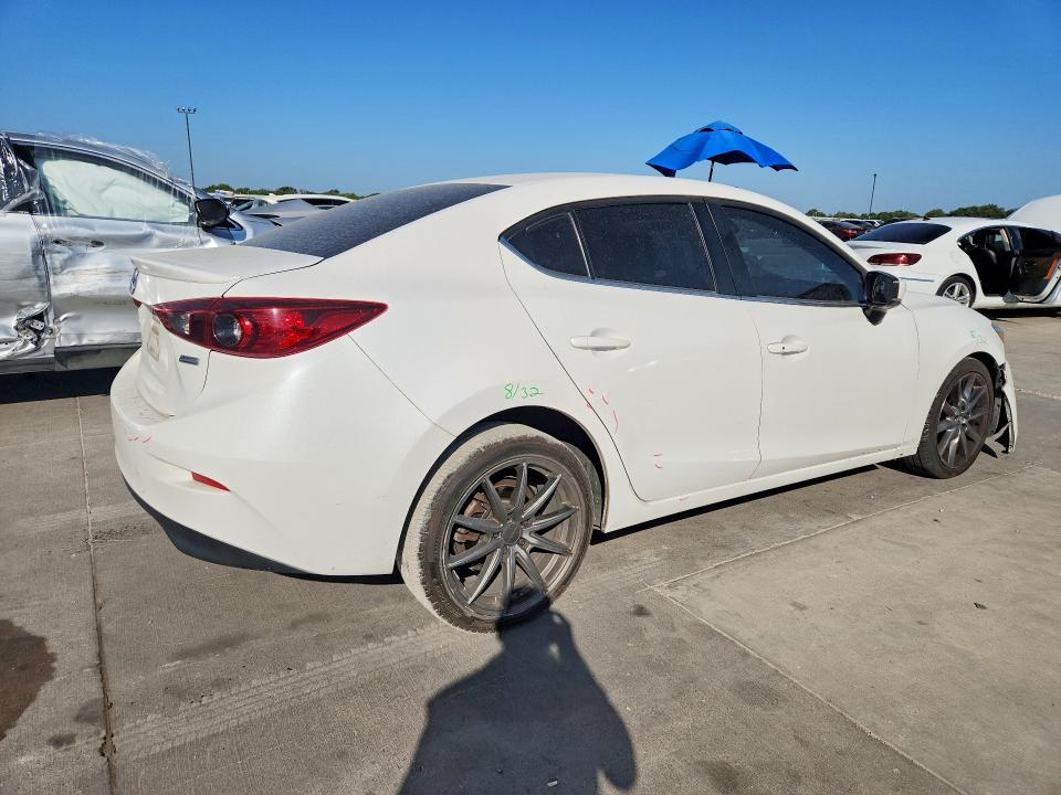 2018 Mazda 3 მანქანა იყიდება აუქციონზე, vin: 3MZBN1V32JM183450, აუქციონის ნომერი: 64012906