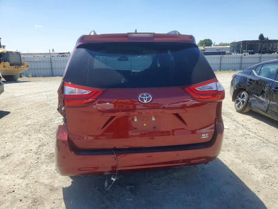2018 Toyota Sienna მანქანა იყიდება აუქციონზე, vin: 5TDDZ3DC3JS196219, აუქციონის ნომერი: 65283606