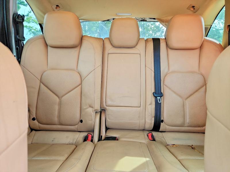 64794006 :رقم المزاد ، WP1AA2A2XCLA07214 vin ، 2012 Porsche Cayenne مزاد بيع