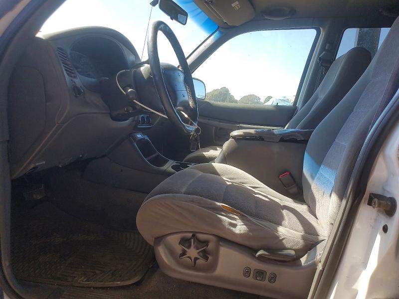 Продажа на аукционе авто 2000 Ford Explorer, vin: 1FMZU73E1YZC43038, номер лота: 64232236