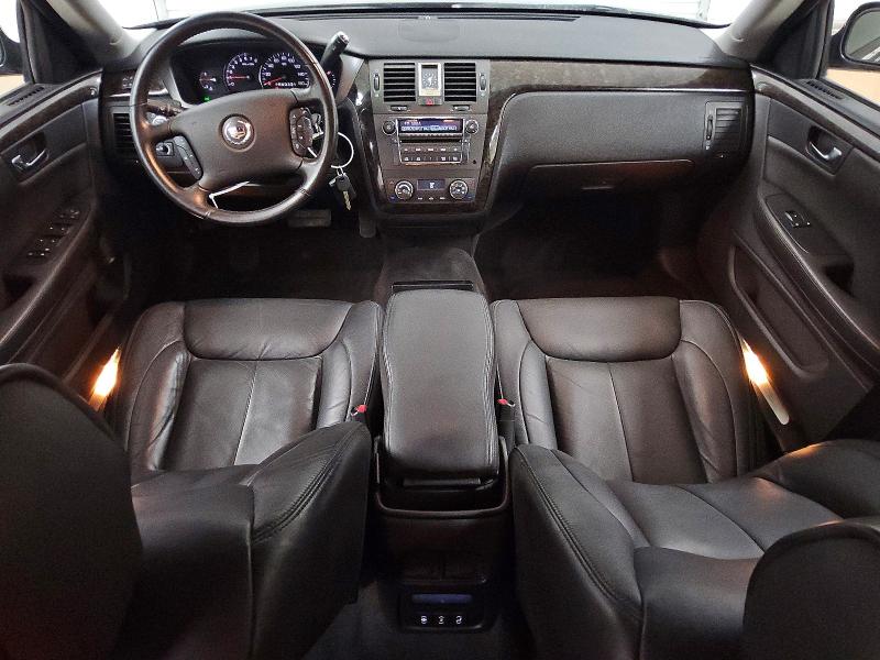 62770936 :رقم المزاد ، 1GE8K9C63BU550314 vin ، 2011 Cadillac Professional Chassis مزاد بيع
