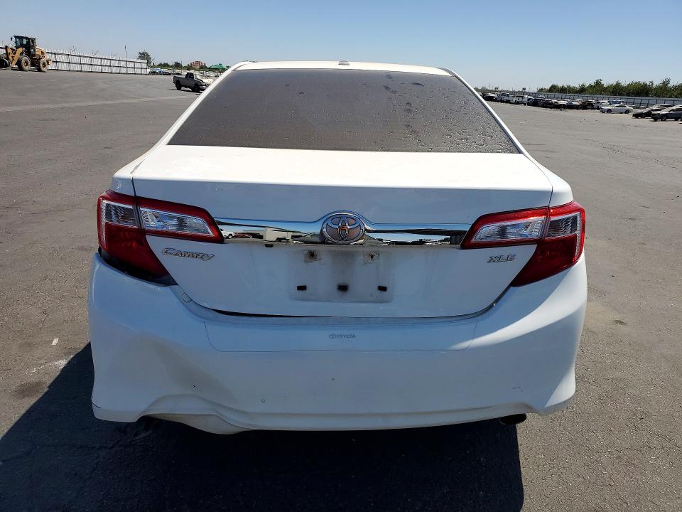 2014 Toyota Camry მანქანა იყიდება აუქციონზე, vin: 4T4BF1FK9ER371956, აუქციონის ნომერი: 63463906
