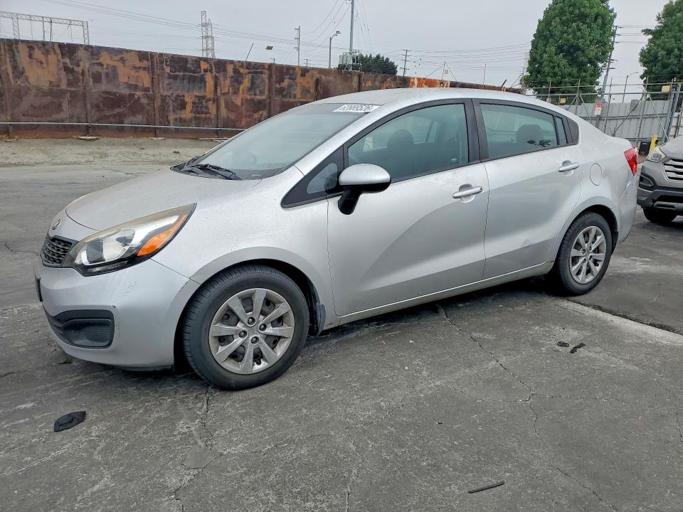 62889526 :رقم المزاد ، KNADM4A38D6210674 vin ، 2013 Kia Rio مزاد بيع