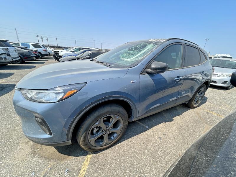 63129396 :رقم المزاد ، 1FMCU9MN6SUB07718 vin ، 2025 Ford Escape مزاد بيع