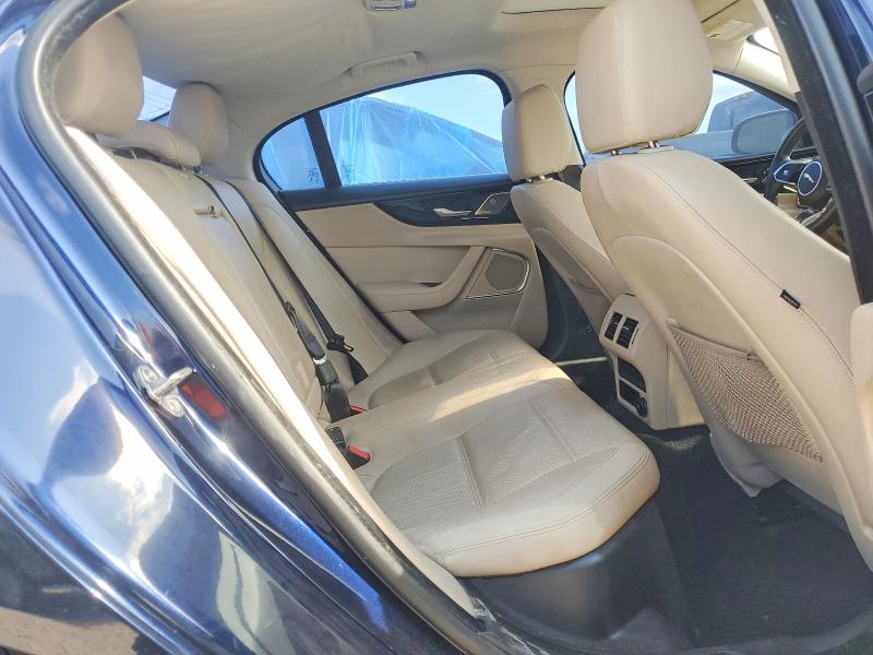 Продаж на аукціоні авто 2020 Jaguar Xe, vin: SAJAE4FX3LCP60249, номер лоту: 63264236