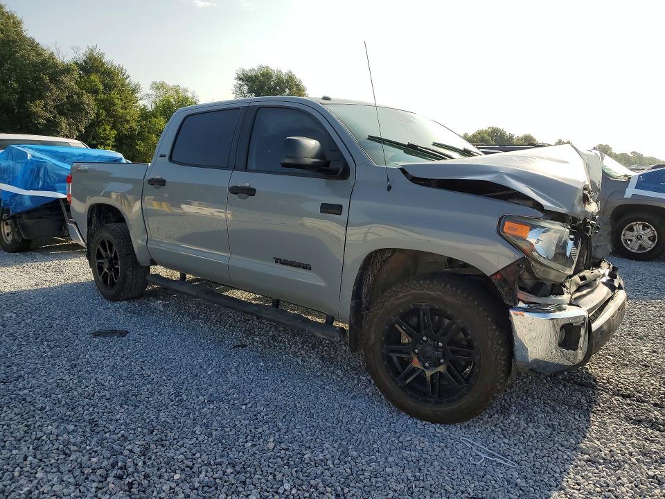 Продаж на аукціоні авто 2019 Toyota Tundra, vin: 5TFDW5F17KX849758, номер лоту: 63555466