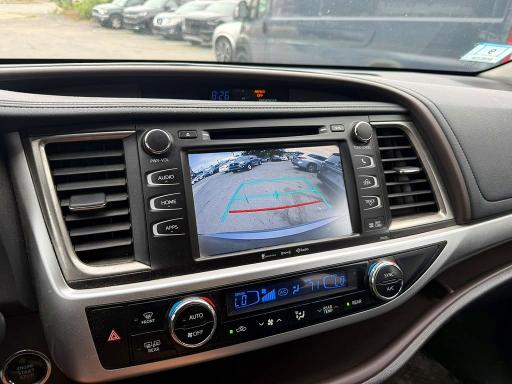 Продажа на аукционе авто 2018 Toyota Highlander, vin: 5TDJZRFH4JS878895, номер лота: 66497016